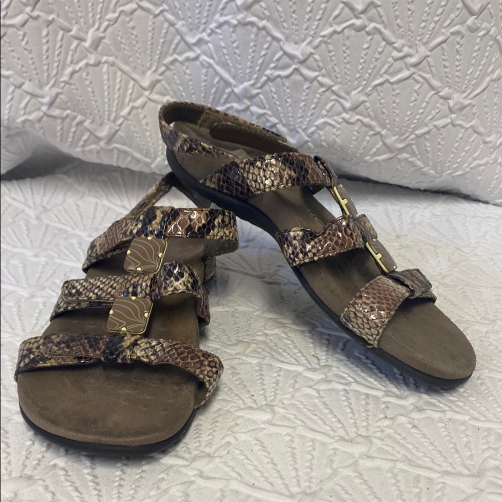 Vionic size 6 snakeskin Brown‎ Sandals Multi-Strap Comfort adjustable orthopedic
